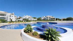 Green Valley 05, Cleverdetails, Sleeps 6 adults and 2 children, 4 salted water pools